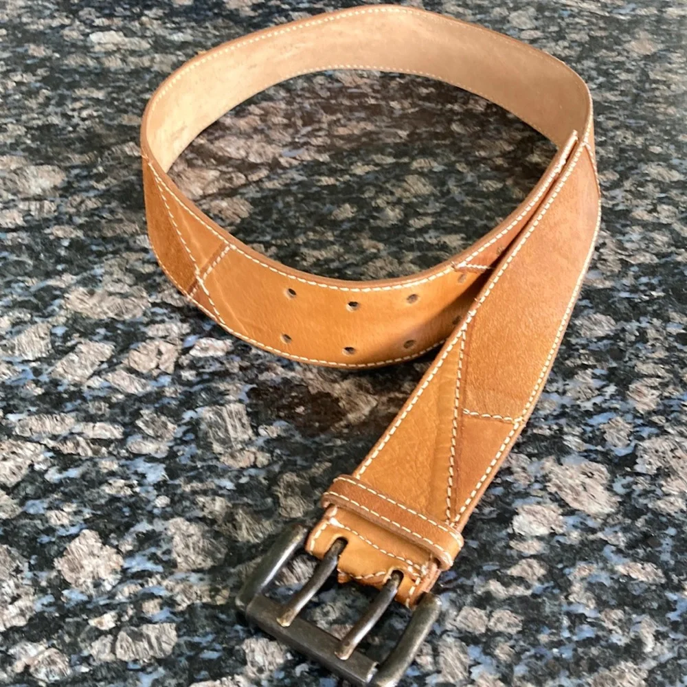 STREETS AHEAD WOMEN TAN LEATHER AND SURDE STITCHED DOUBLE PRONG BELT SIZE M